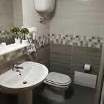 Gio לינה וארוחת בוקר